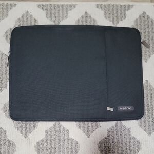 Like New Hseok Black Laptop Sleeve For 15 Inches Laptops W/ Front Pocket